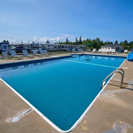Narrows Too Camping Resort Loft Cottage 12 Трентон Екстер'єр фото