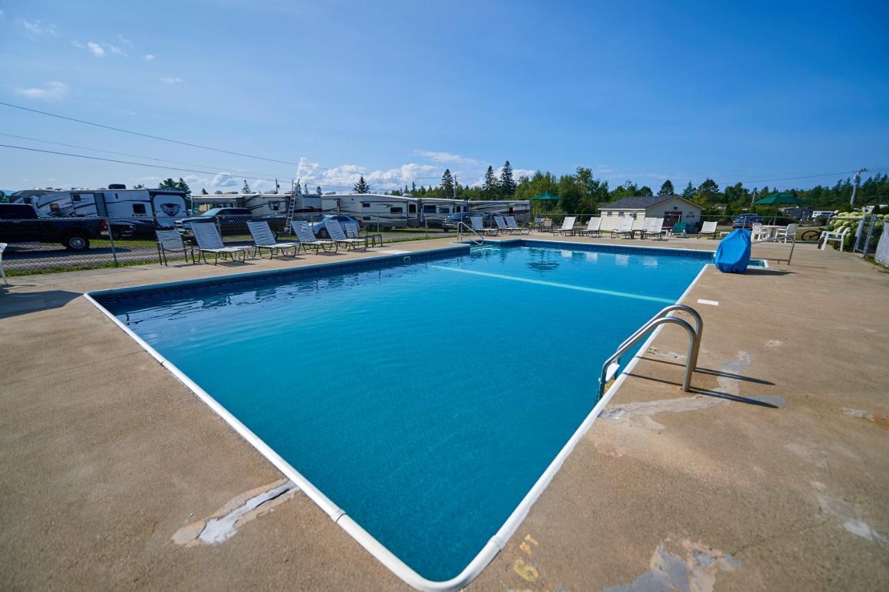 Narrows Too Camping Resort Loft Cottage 12 Трентон Екстер'єр фото